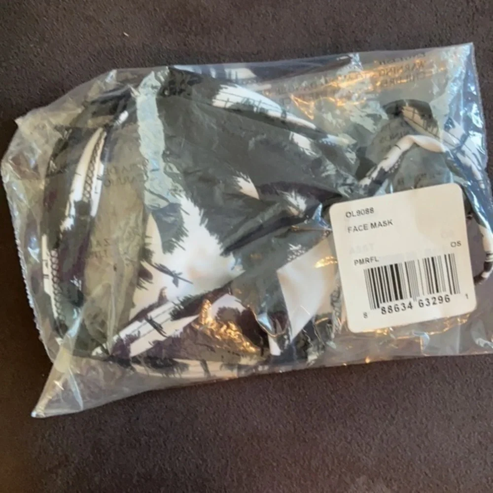 Beyond Yoga Face Mask​